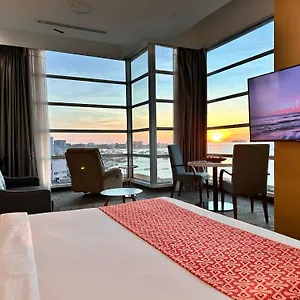 4* Hotel 7 Suria